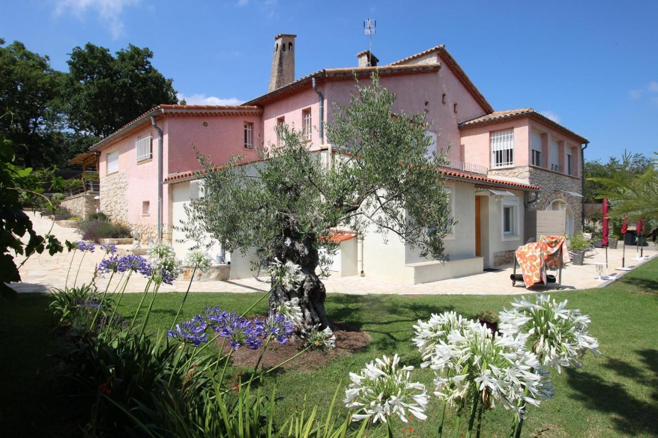 Villa Jalna Chambre, Suites Et Appartement Roquefort Les Pins Exteriér fotografie