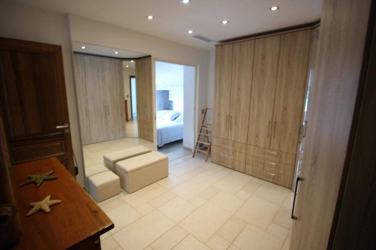 Villa Jalna Chambre, Suites Et Appartement Roquefort Les Pins Exteriér fotografie
