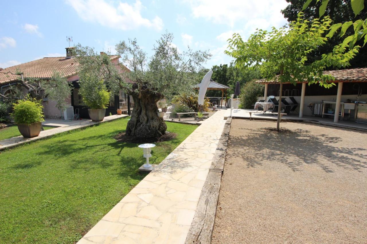 Villa Jalna Chambre, Suites Et Appartement Roquefort Les Pins Exteriér fotografie